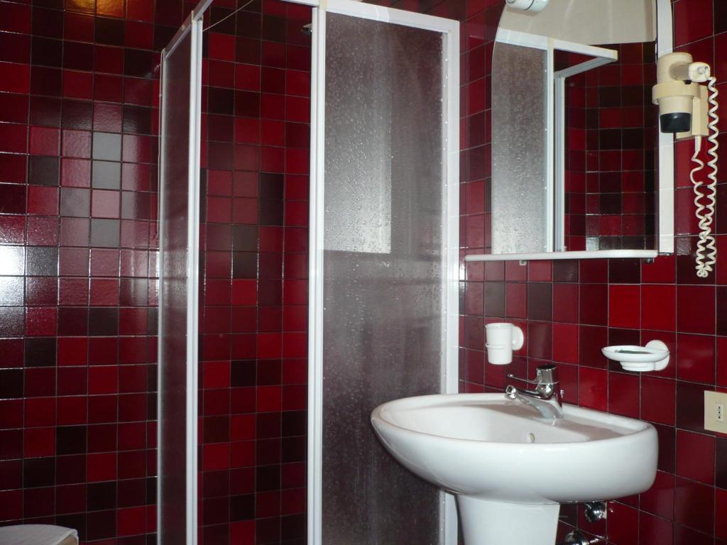 Hotel Ristorante Dotto Varago Habitación foto